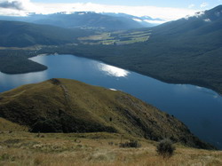 טרק בפארק הלאומי אגמי נלסון Nelson Lakes National Park