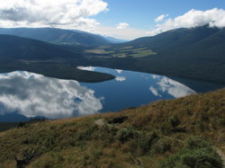 טרק בפארק הלאומי אגמי נלסון Nelson Lakes National Park